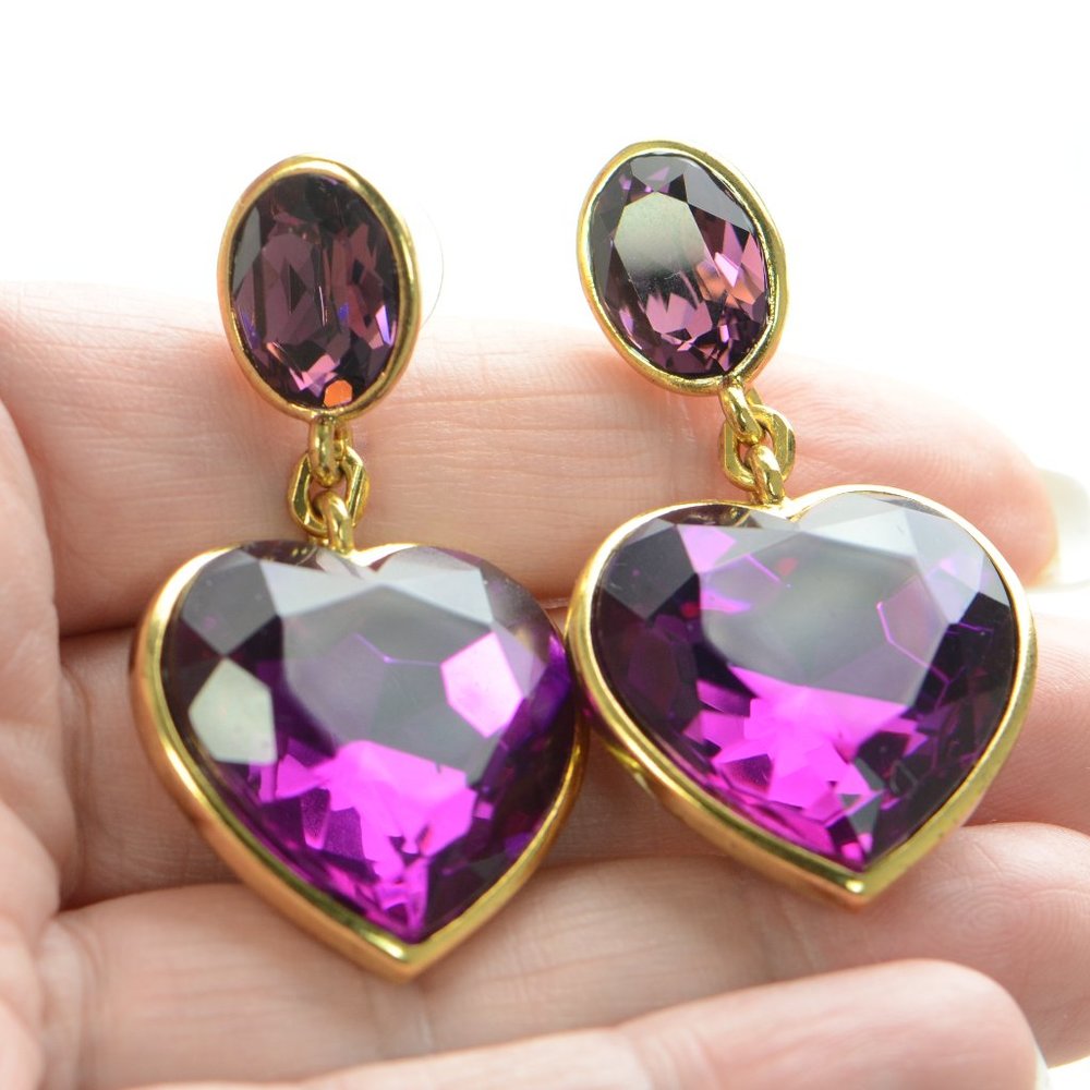 Oscar de la Renta LARGE Gold-tone & Glass Crystal Heart Drop Earrings - Picture 2 of 4